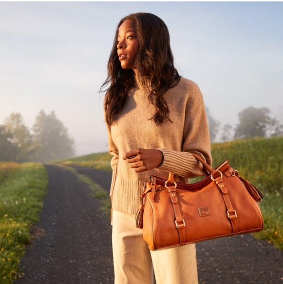 Dooney & Bourke - Picture 8 of 16